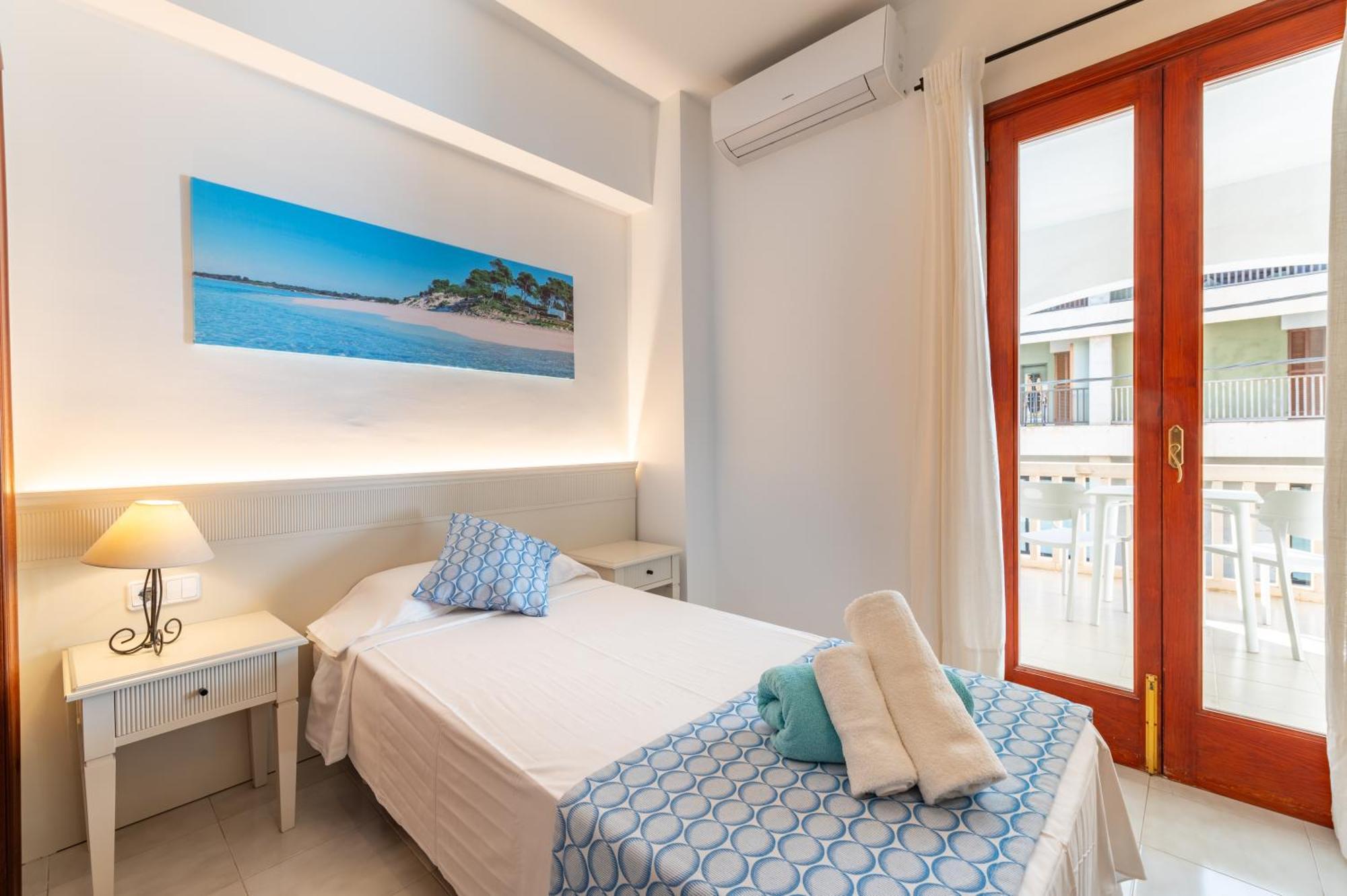 Hotel Martorell By Mhr Colonia de Sant Jordi Екстер'єр фото