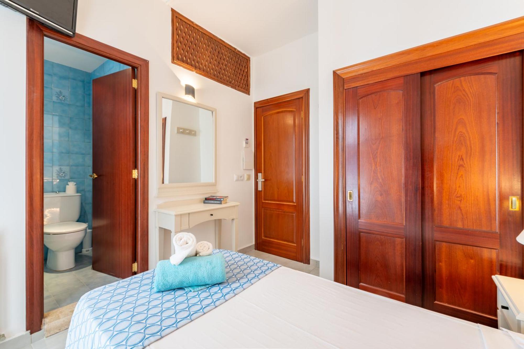 Hotel Martorell By Mhr Colonia de Sant Jordi Екстер'єр фото