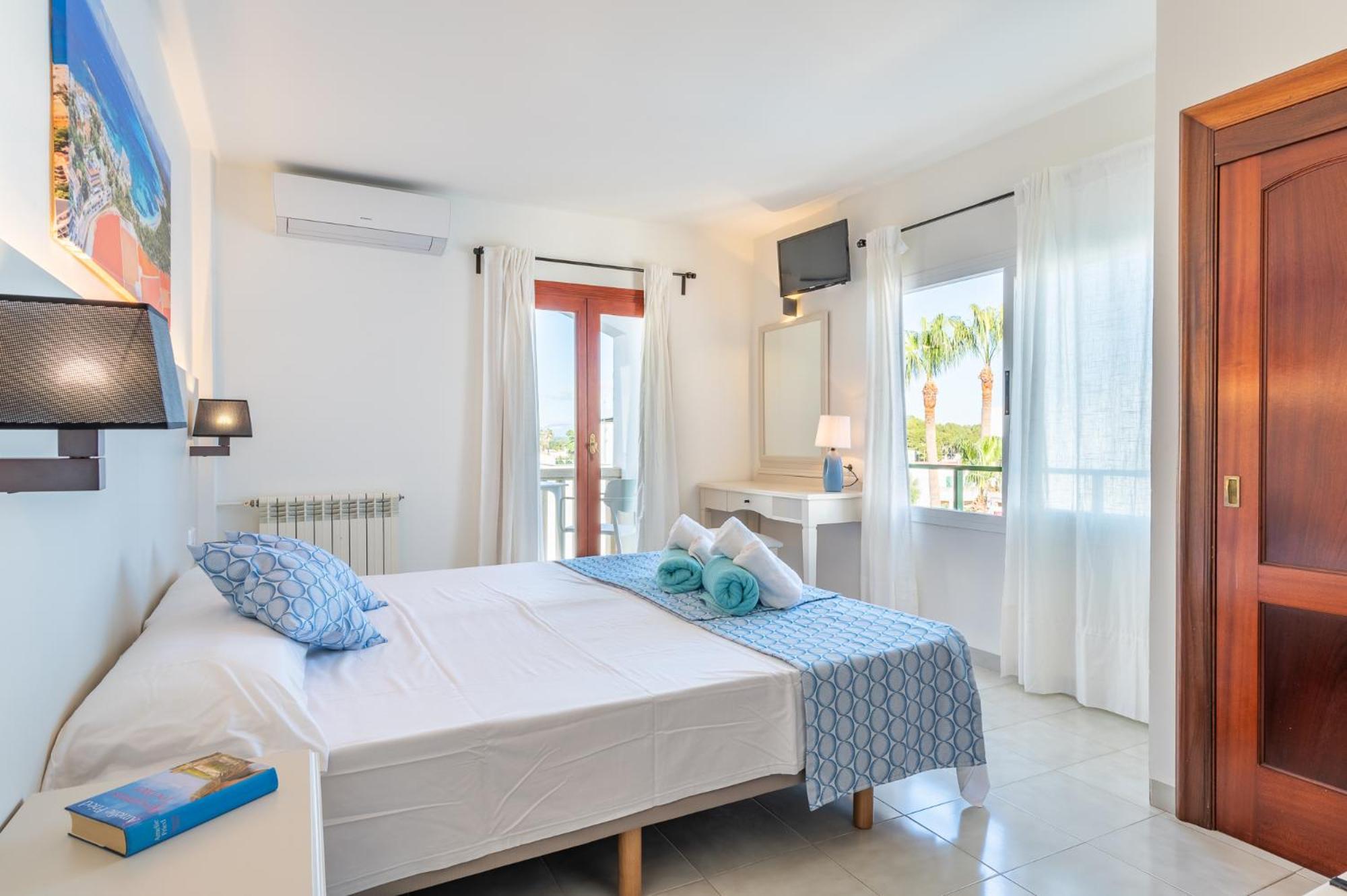 Hotel Martorell By Mhr Colonia de Sant Jordi Екстер'єр фото